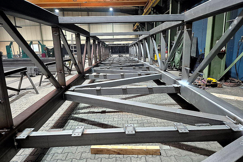 Brückenteil für die Hauptbrücke über den Finwokanal